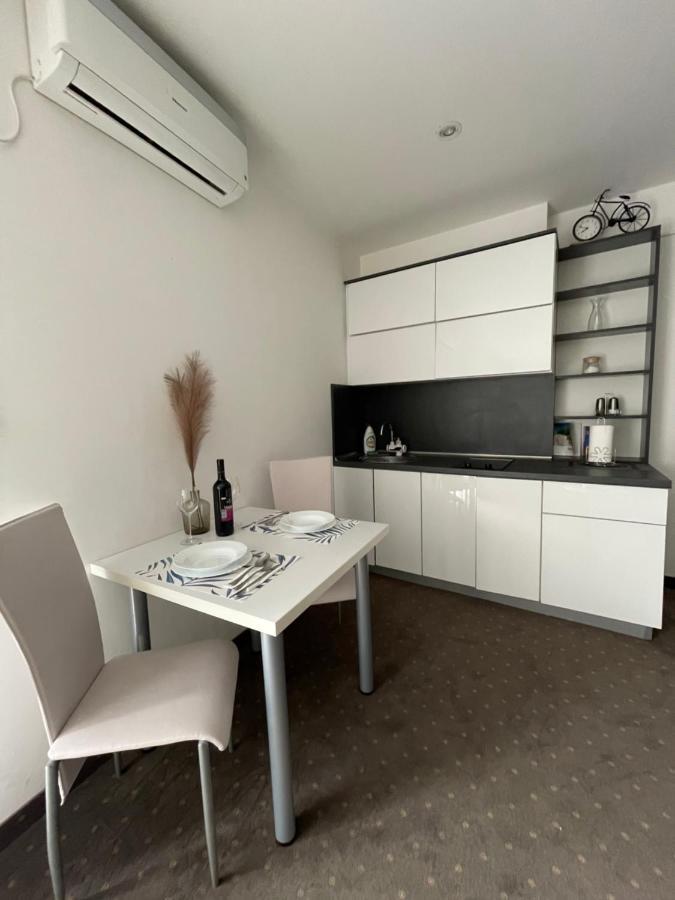 Apartments & Rooms Villa Zaad Free Parking Мостар Екстер'єр фото
