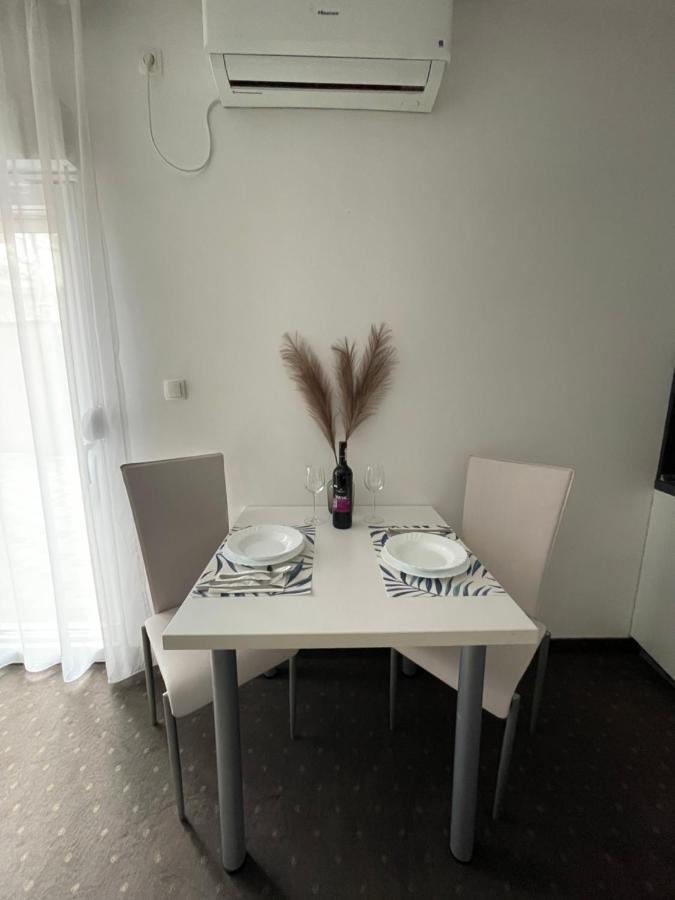 Apartments & Rooms Villa Zaad Free Parking Мостар Екстер'єр фото