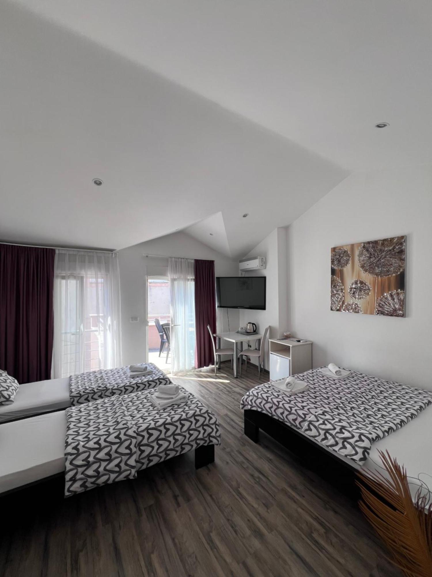 Apartments & Rooms Villa Zaad Free Parking Мостар Екстер'єр фото
