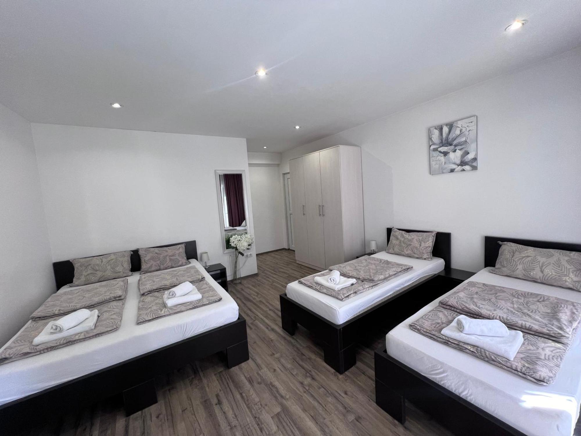Apartments & Rooms Villa Zaad Free Parking Мостар Екстер'єр фото