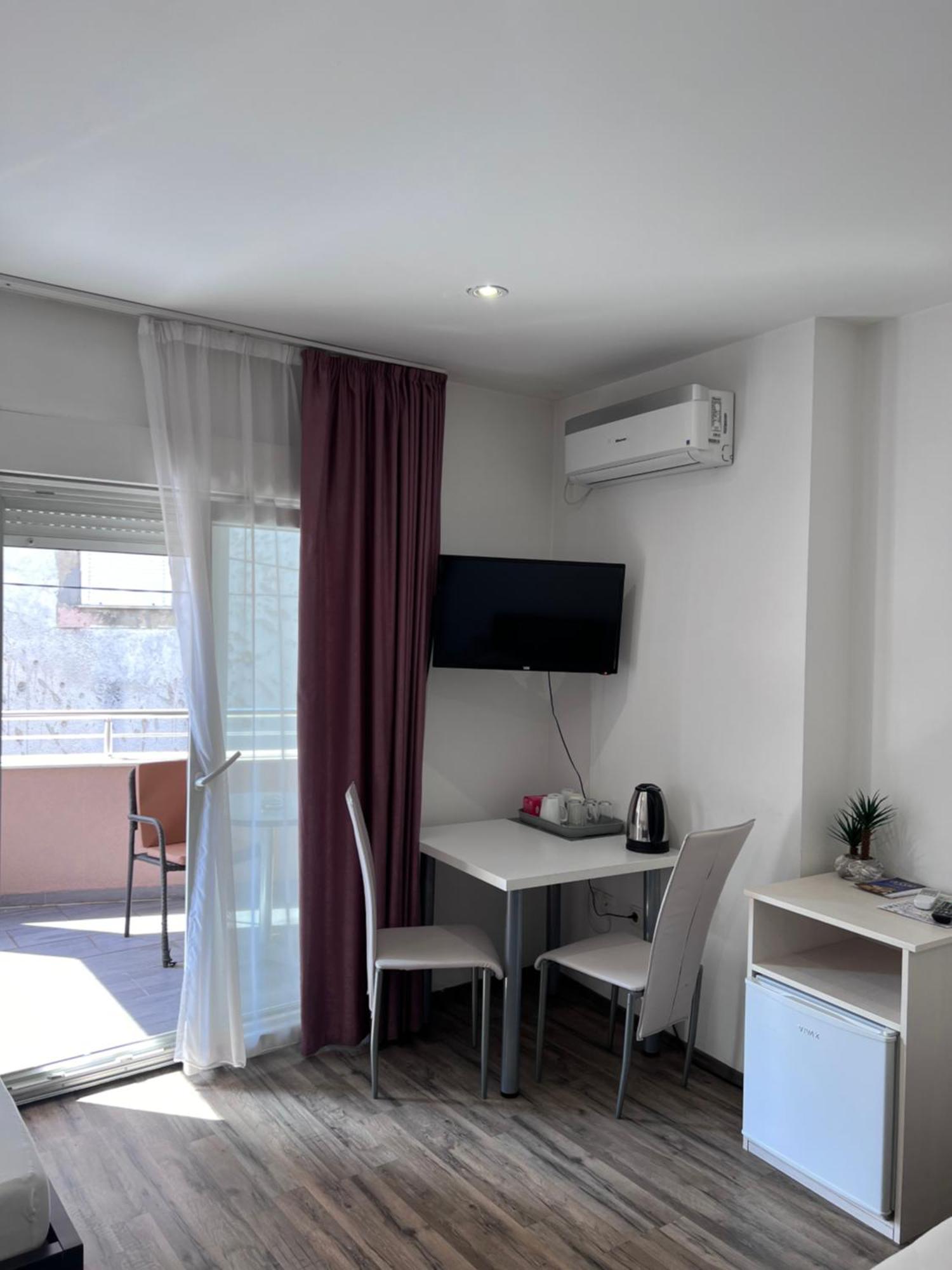 Apartments & Rooms Villa Zaad Free Parking Мостар Екстер'єр фото