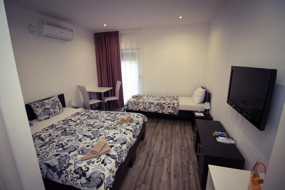 Apartments & Rooms Villa Zaad Free Parking Мостар Екстер'єр фото