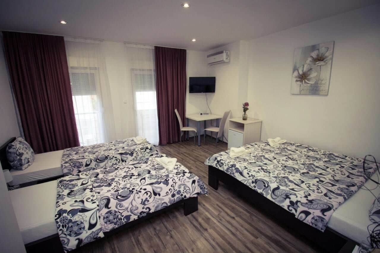 Apartments & Rooms Villa Zaad Free Parking Мостар Екстер'єр фото